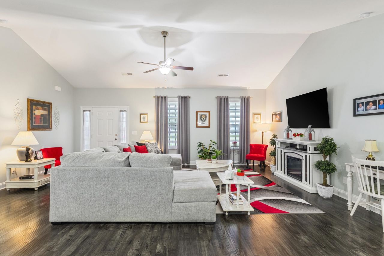 116 Olympus Ln. Photo 6