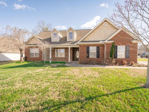 136 Honeyberry Lane, Rossville, GA 30741