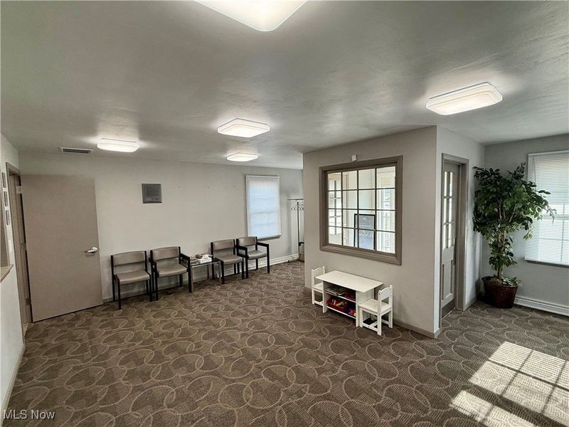 2894 Center Road, Poland, OH 44514 Photo 8