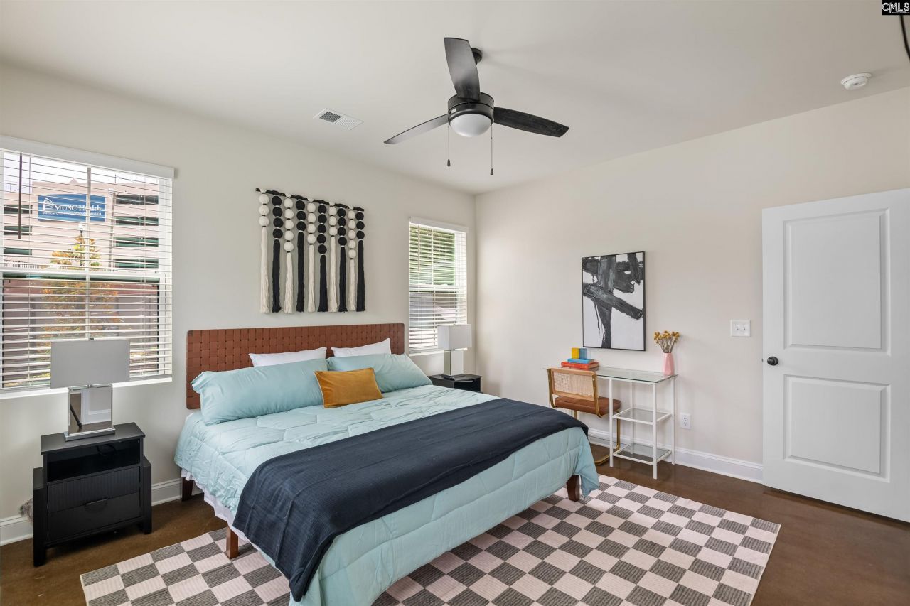 2518 Laurel Street  Photo 10