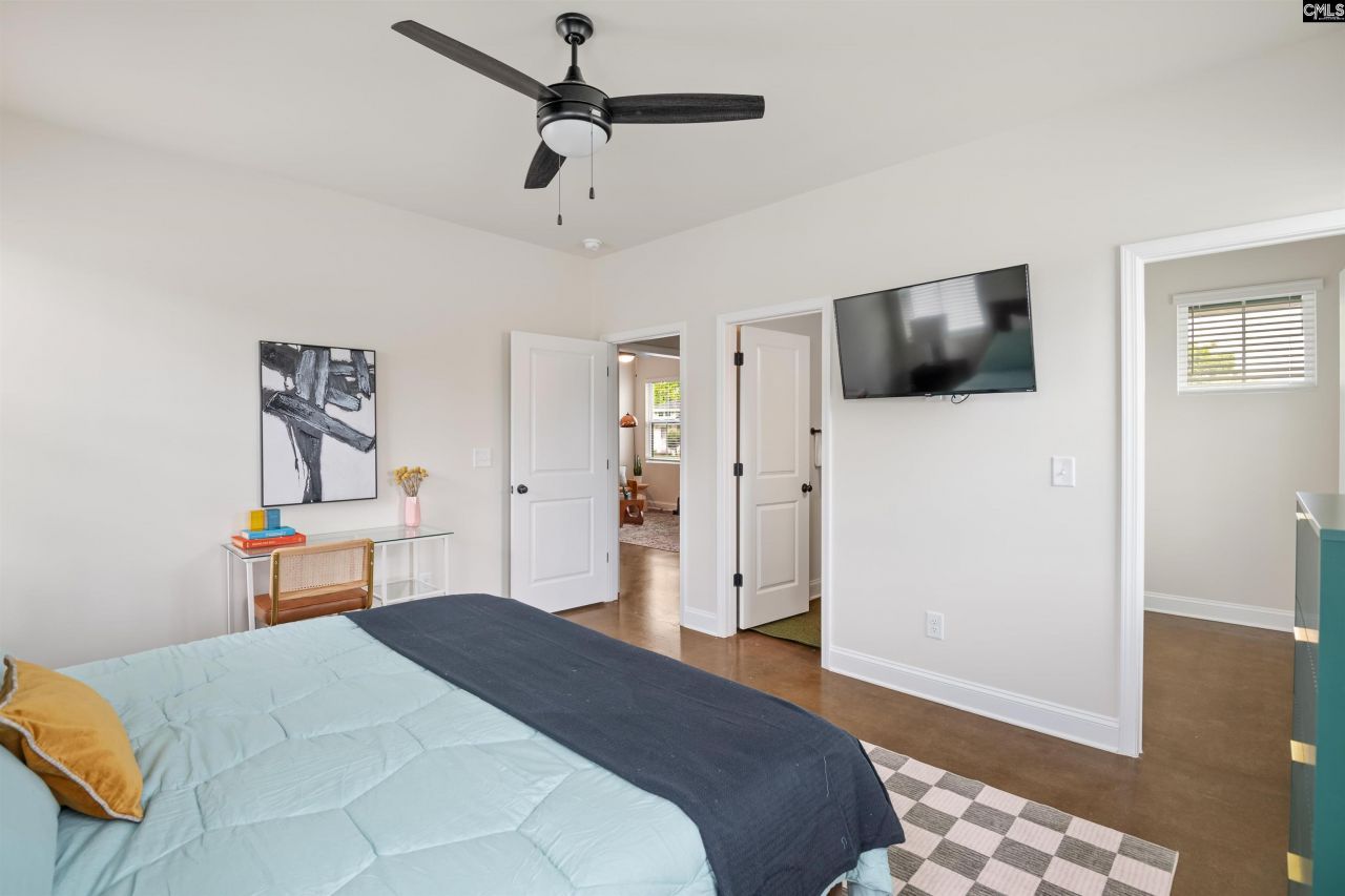 2518 Laurel Street  Photo 11