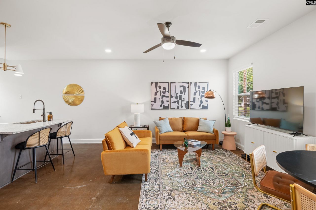 2518 Laurel Street  Photo 13