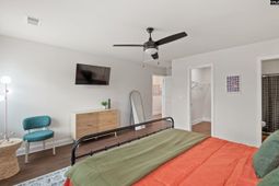 2518 Laurel Street  photo 4