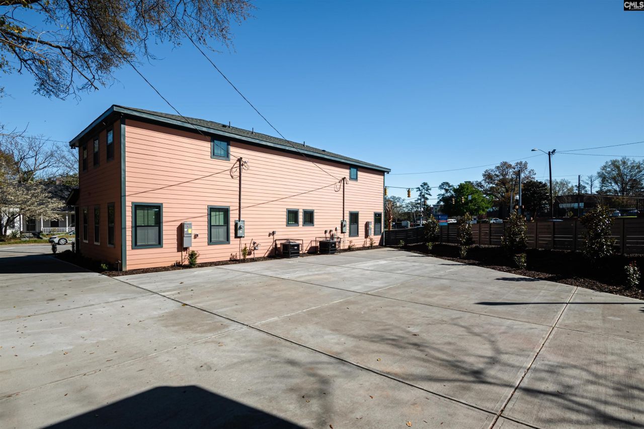 2518 Laurel Street  Photo 23