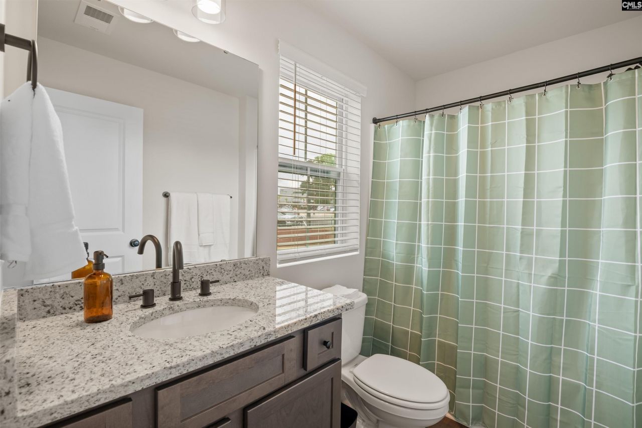 2518 Laurel Street  Photo 7