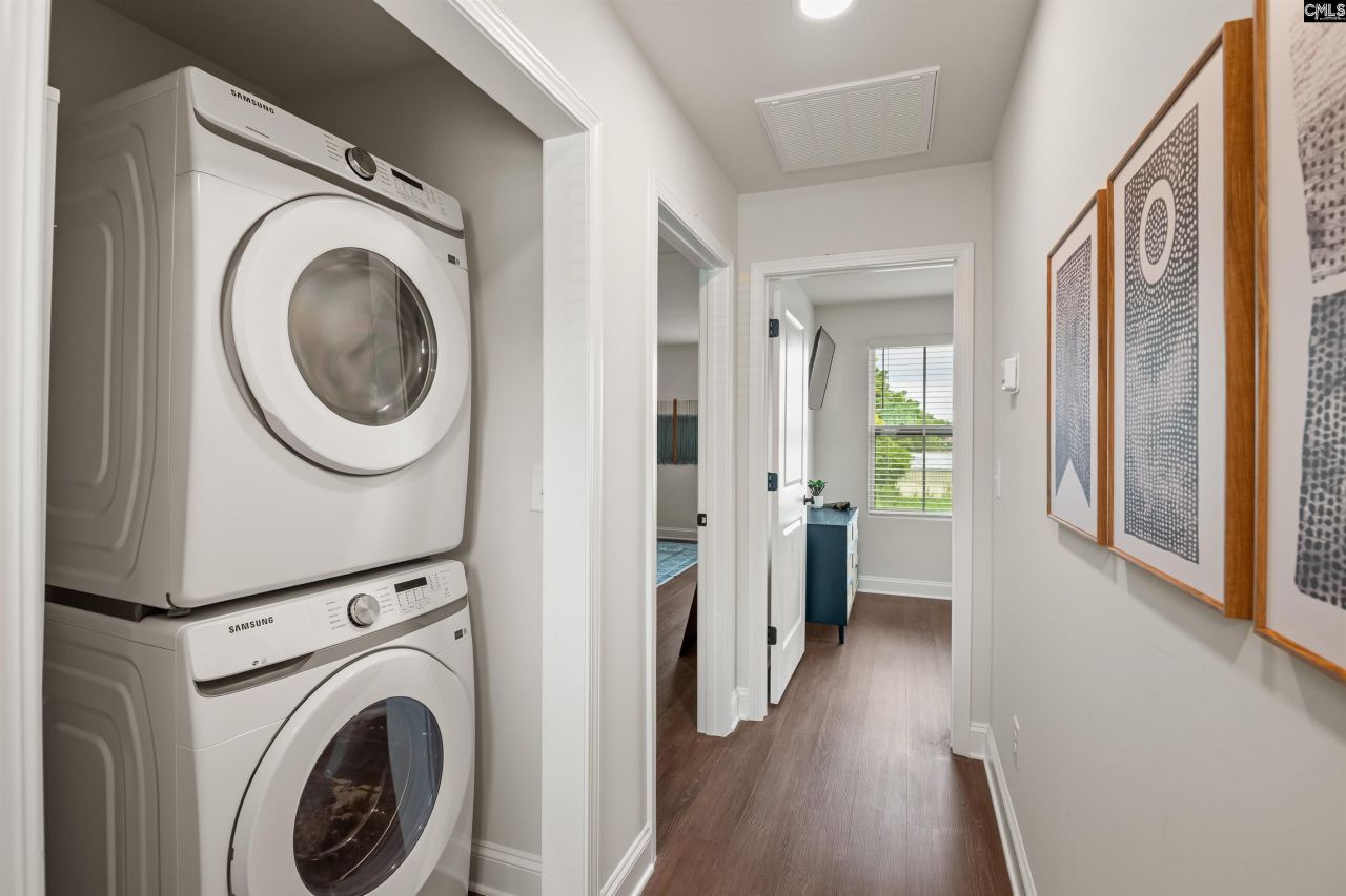 2518 Laurel Street  Photo 8