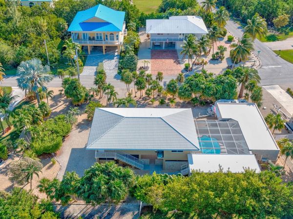 108 Jamaica Street, Duck, FL 33050