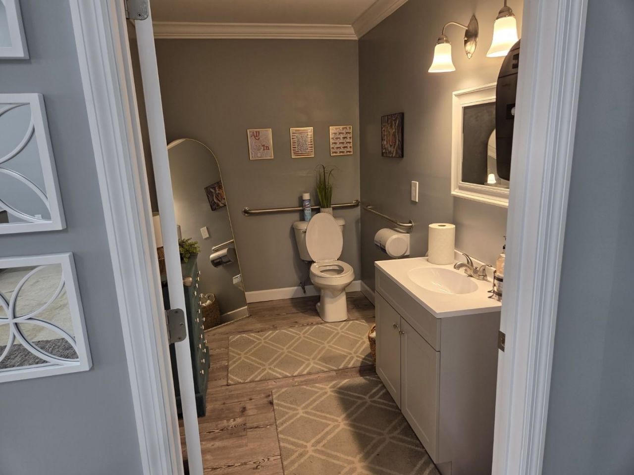 109 East Main St.  Photo 10