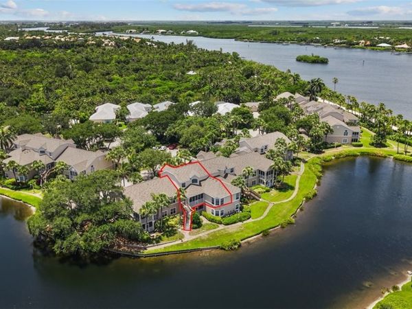 8735 Lakeside Boulevard, Unit 210, Vero Beach, FL 32963