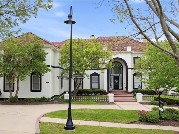 3109 W 118th Street, Leawood, KS 66211