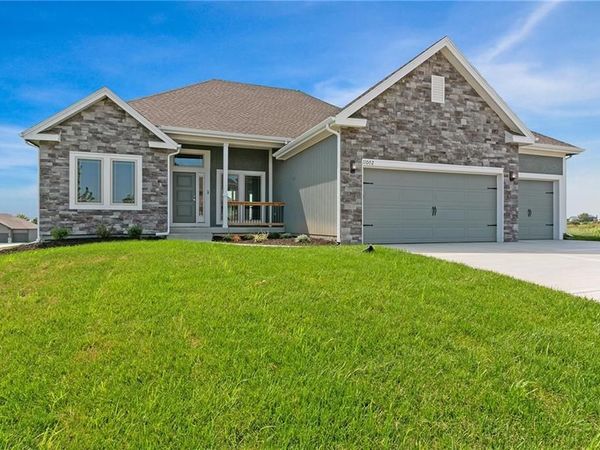 11116 N Bristol Avenue, Kansas City, MO 64156