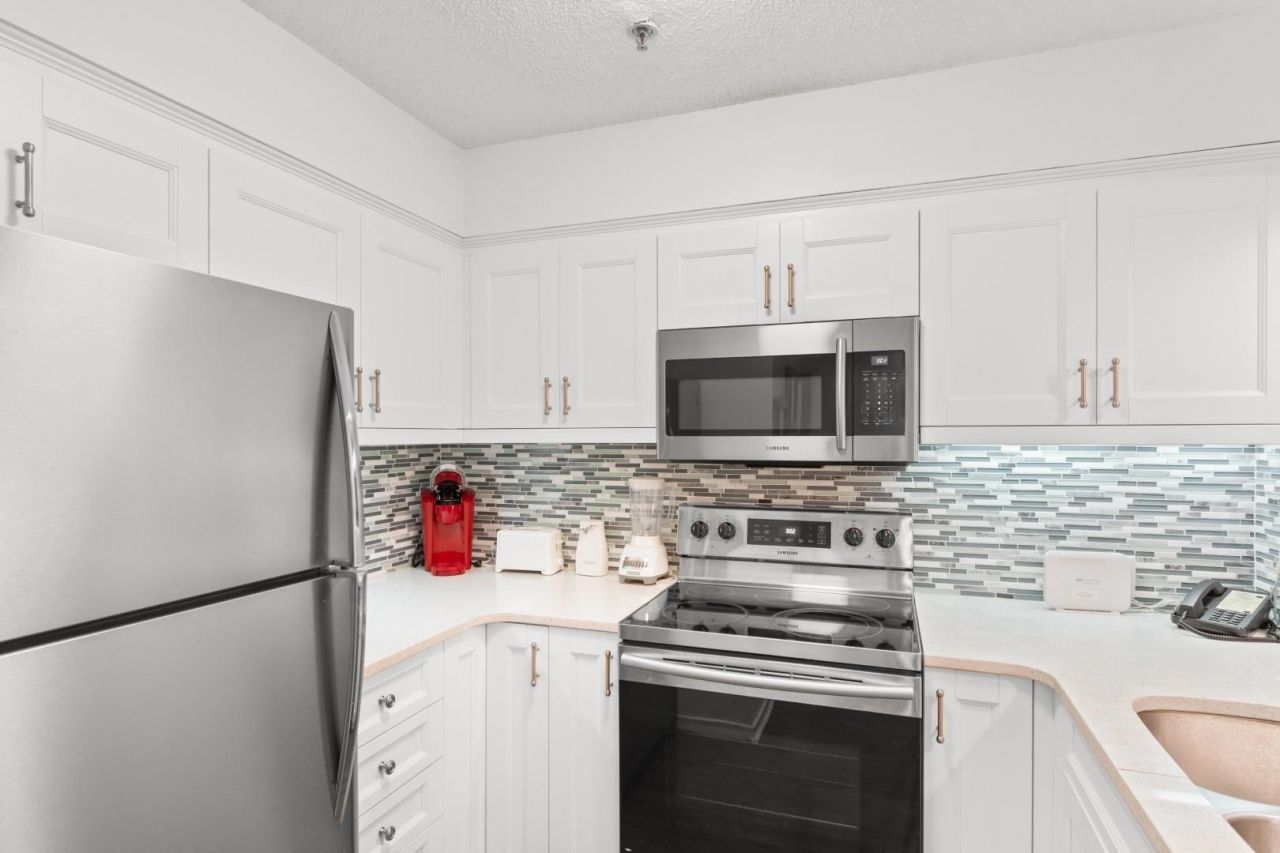 180 Rothbury Circle Photo 6