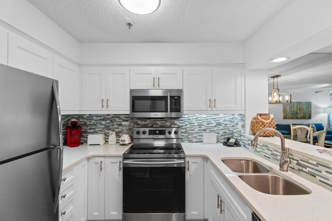 180 Rothbury Circle Photo 8