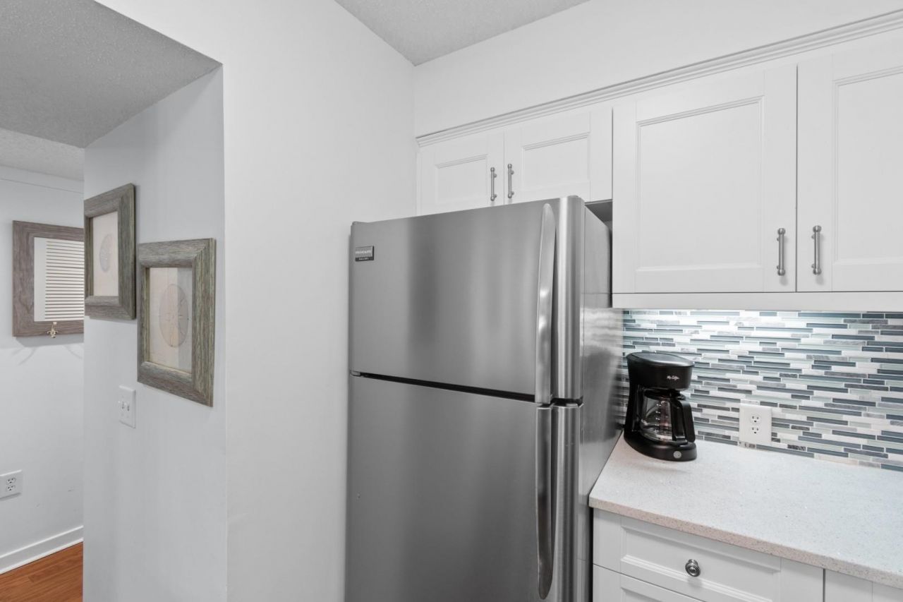 180 Rothbury Circle Photo 9