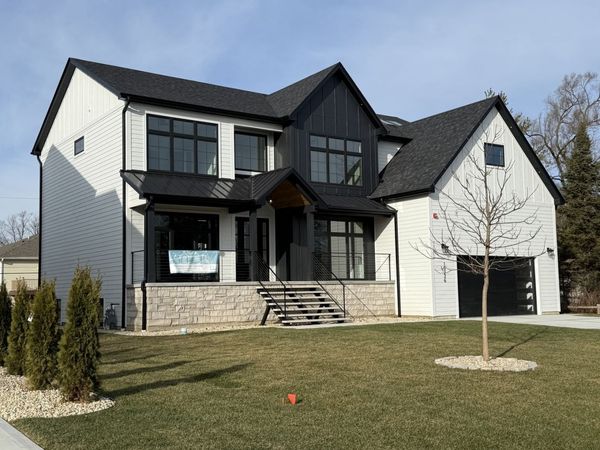 10226 S 81st Avenue, Palos Hills, IL 60465