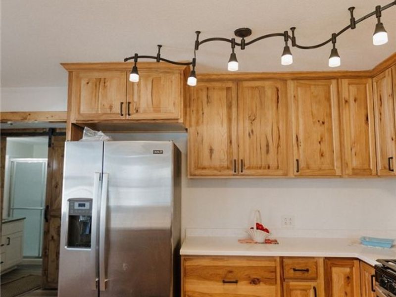 245 South Street, Quaker City, OH 43773 Photo 4