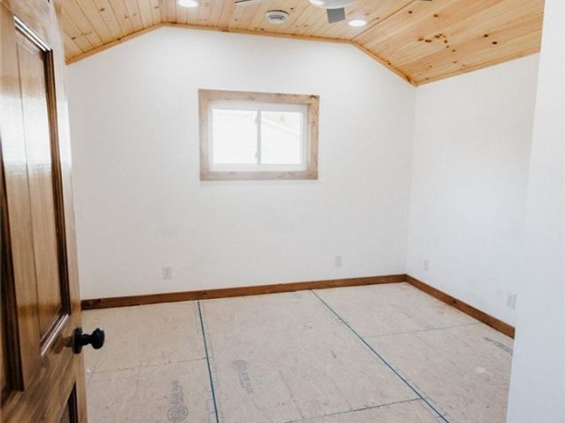 245 South Street, Quaker City, OH 43773 Photo 43