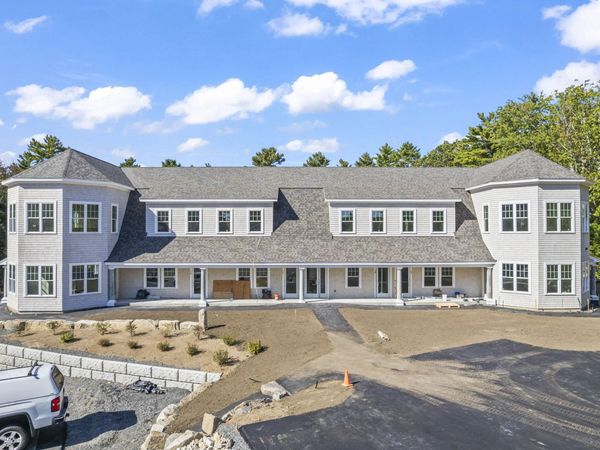 5 Village Park Drive, Unit 16, York, ME 03909