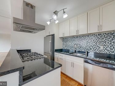 4390 LORCOM LANE, Unit 810, ARLINGTON, VA 22207