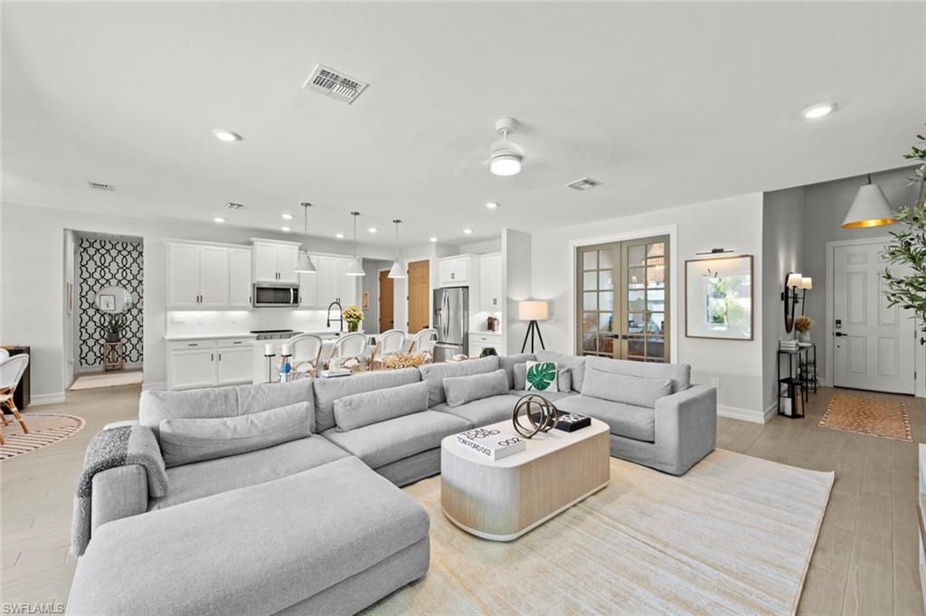 10581 Woodchuck Ln, Bonita Springs, FL 34135 Photo