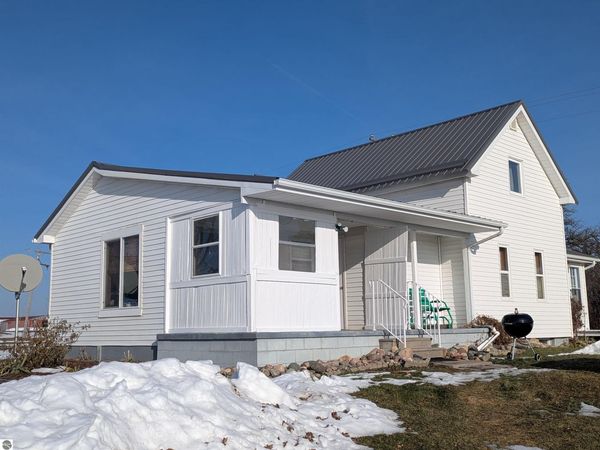 1445 Reed Road, Sterling, MI 48659