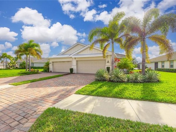 14610 Edgewater CIR , NAPLES, FL 34114