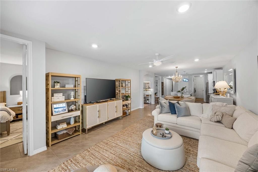 14610 Edgewater Cir, Naples, FL 34114 Photo