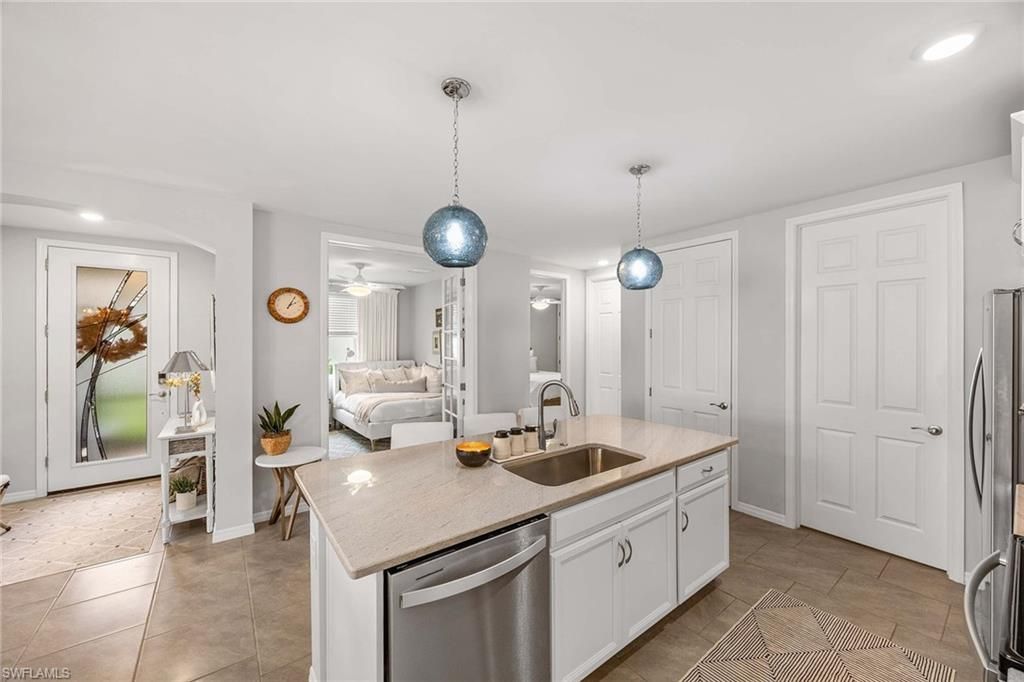 14610 Edgewater Cir, Naples, FL 34114 Photo