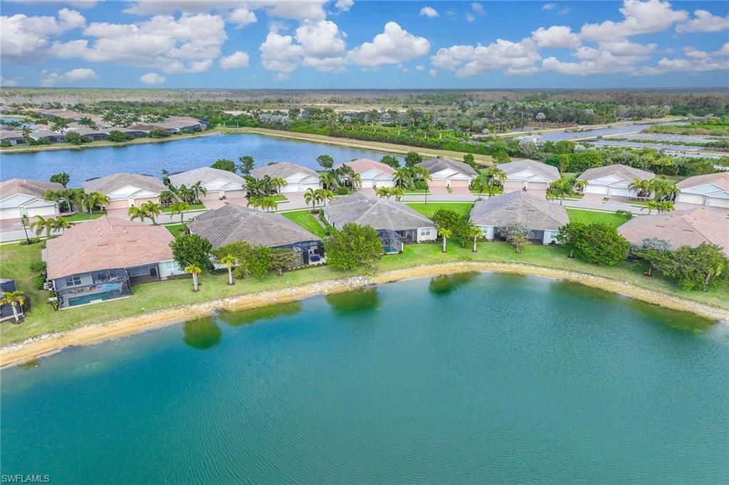14610 Edgewater Cir, Naples, FL 34114 Photo