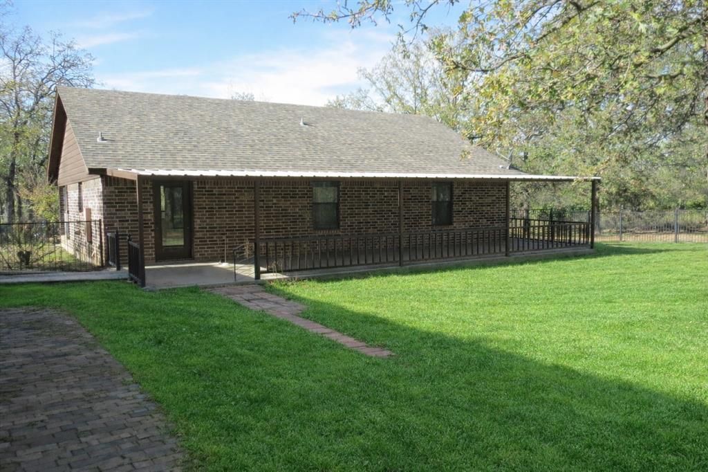 1271 County Road 3555, Paradise, TX 76073 Main Photo