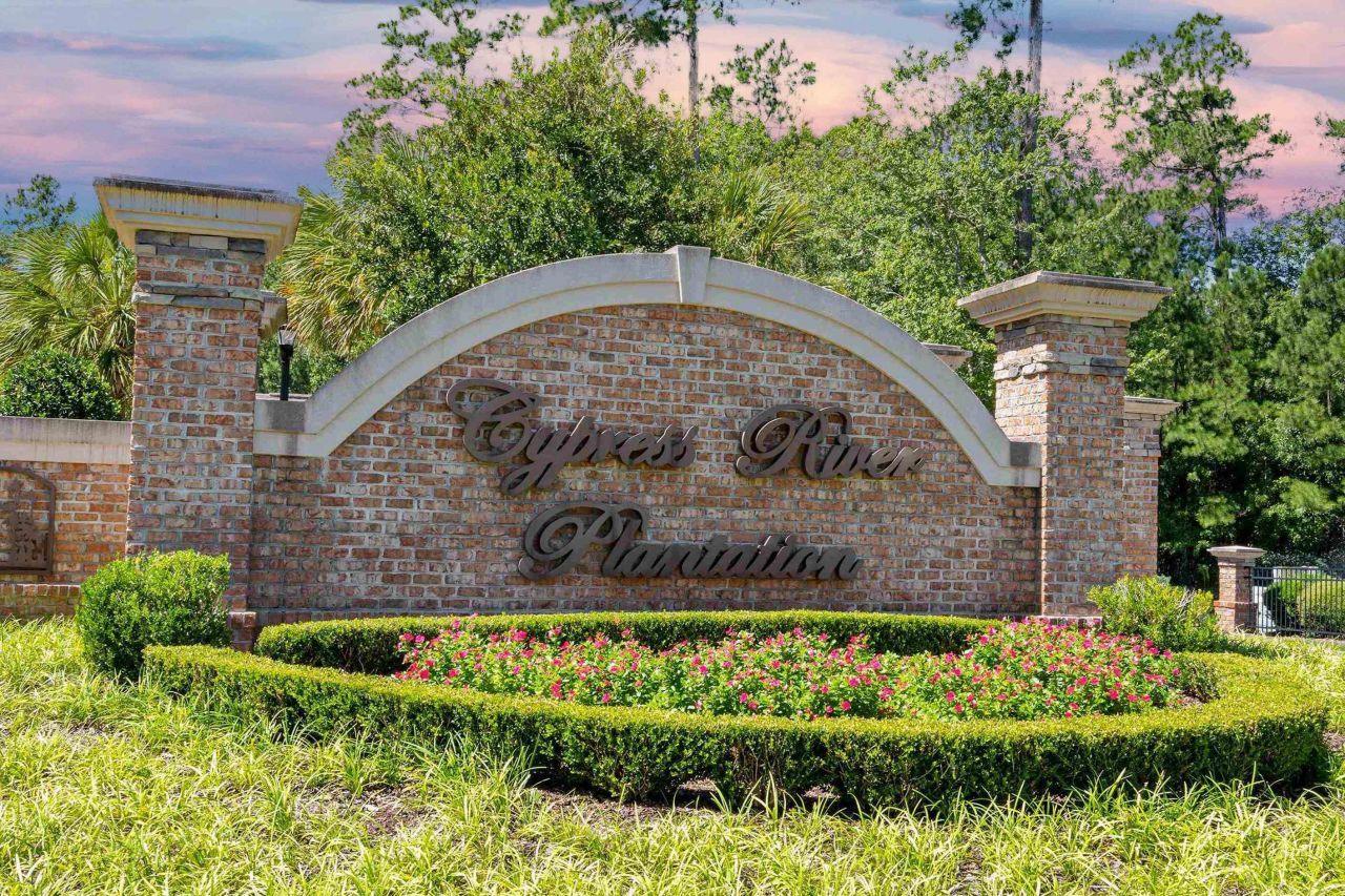 2816 Mcleod Ln. Photo 11