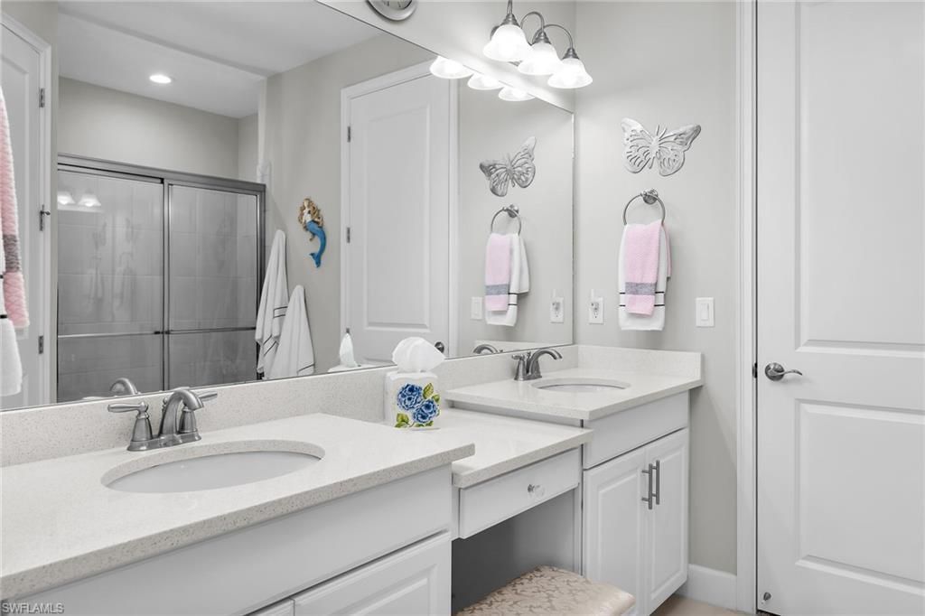 8111 Calle Canovas St, Naples, FL 34114 Photo