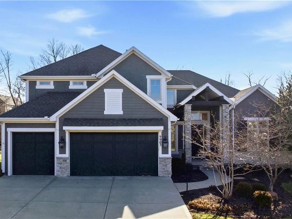 9903 W 152nd Terrace, Overland Park, KS 66221