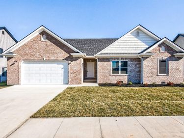 103 Linzi Way, Paris, KY 40361