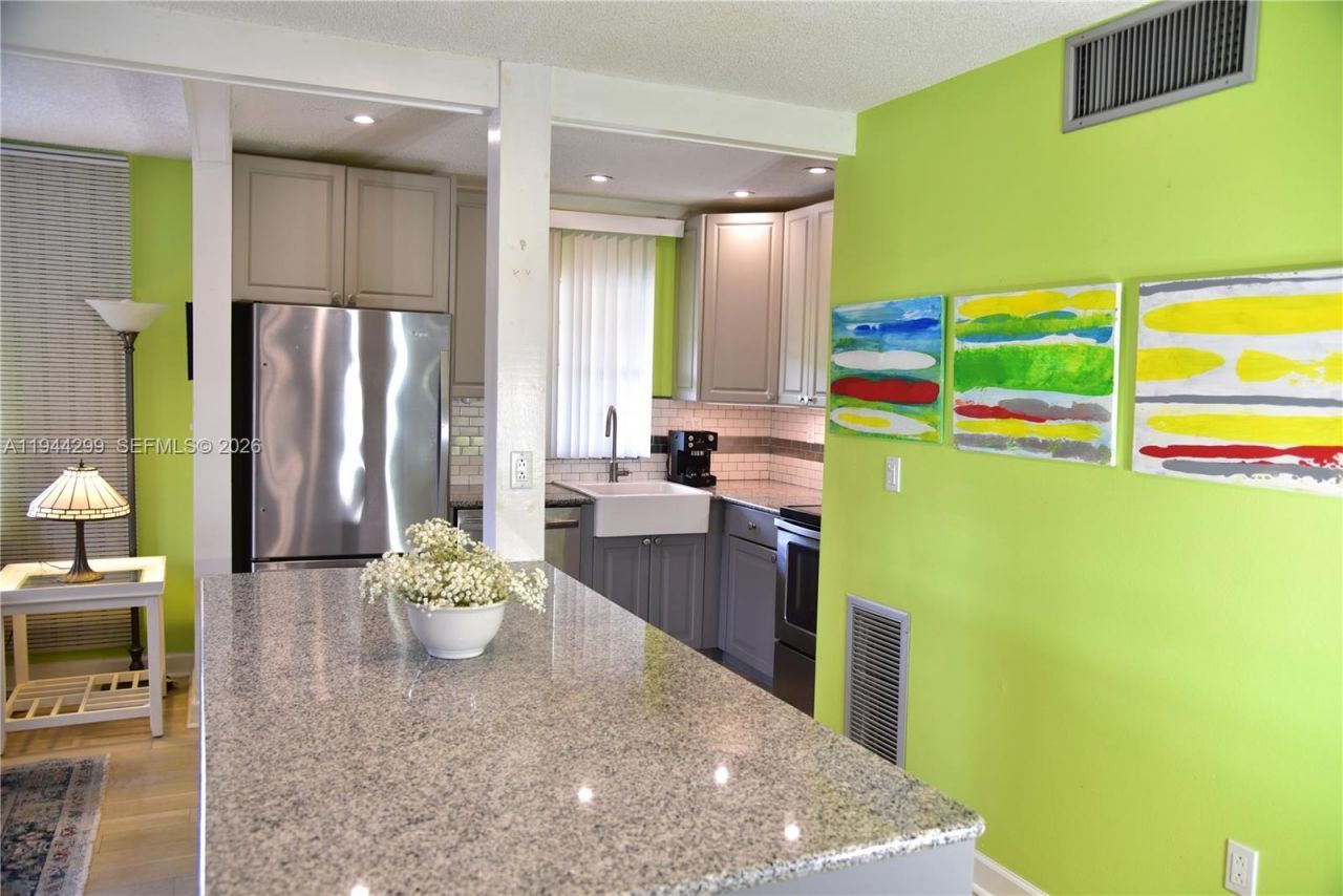 5180 E Sabal Palm Blvd , Unit 340, Tamarac, FL 33319 Photo