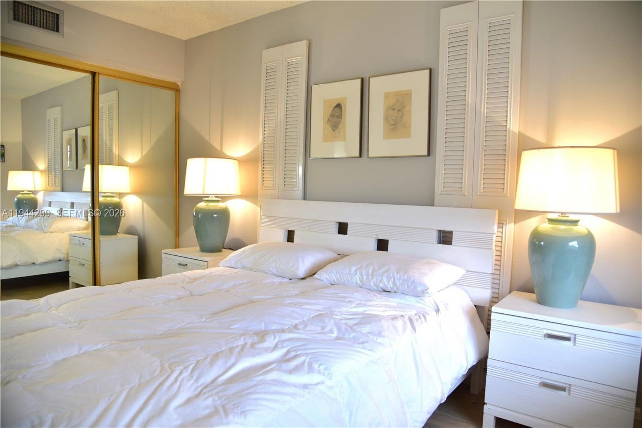 5180 E Sabal Palm Blvd , Unit 340, Tamarac, FL 33319 Photo