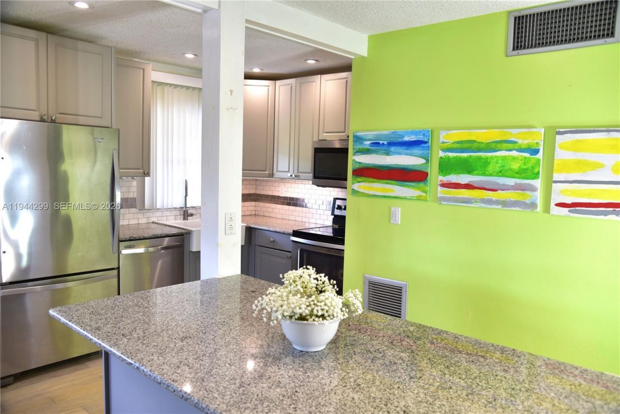 5180 E Sabal Palm Blvd , Unit 340, Tamarac, FL 33319 Photo