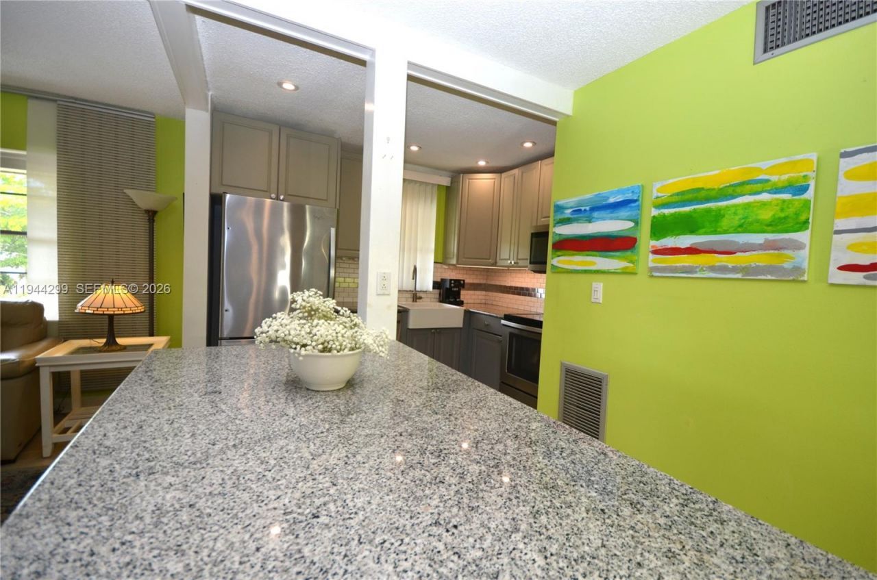 5180 E Sabal Palm Blvd , Unit 340, Tamarac, FL 33319 Photo