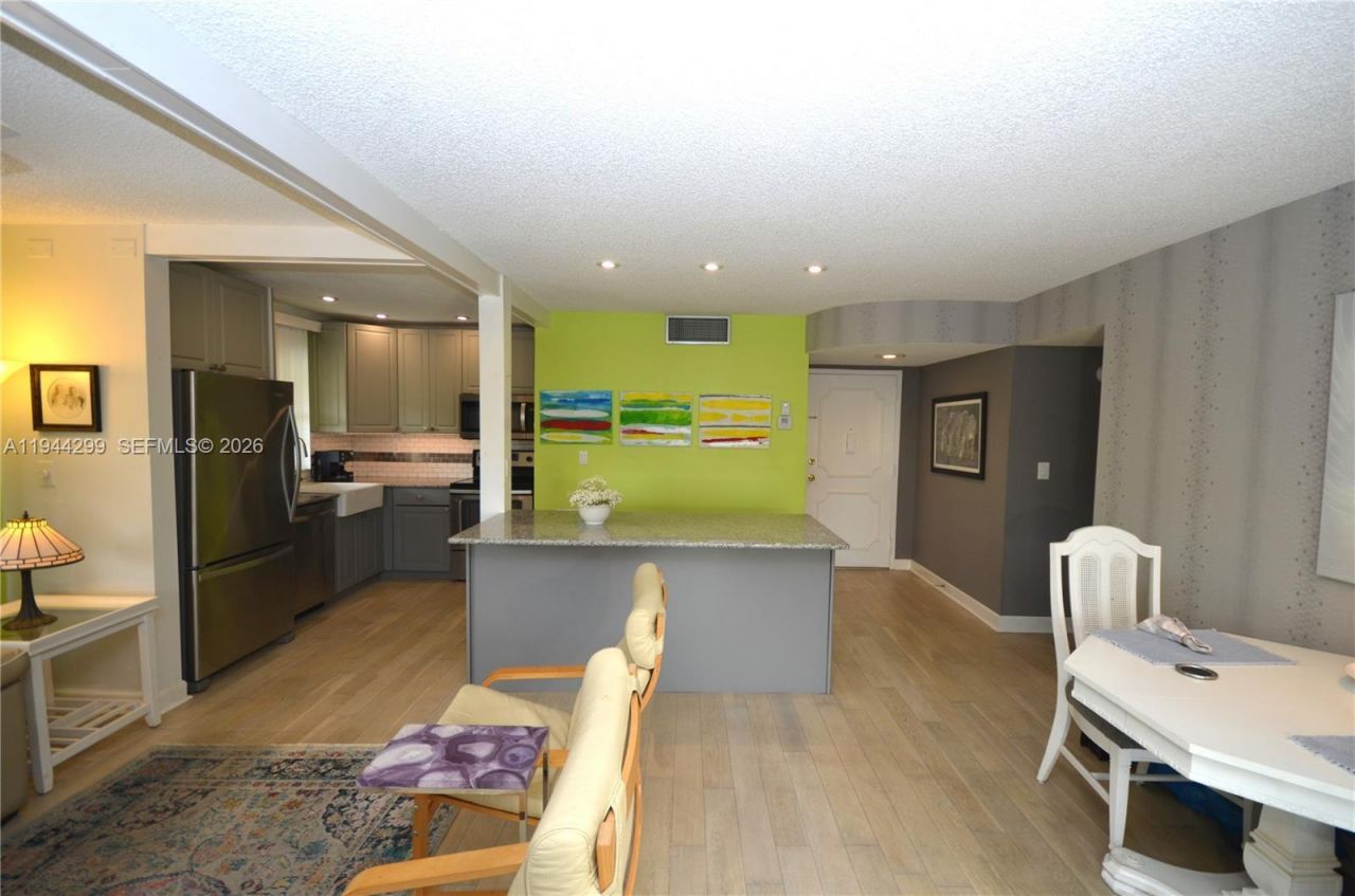 5180 E Sabal Palm Blvd , Unit 340, Tamarac, FL 33319 Photo