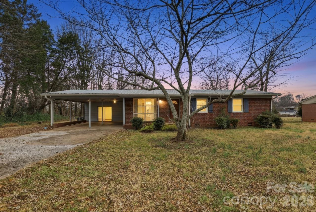 103 Roseman Lane, Statesville, NC 28625 Main Photo