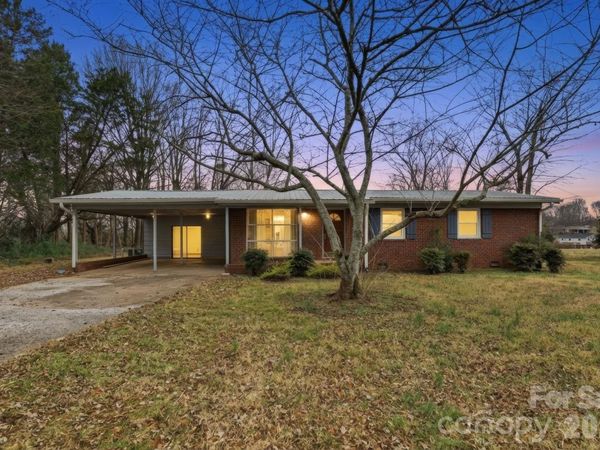 103 Roseman Lane, Statesville, NC 28625