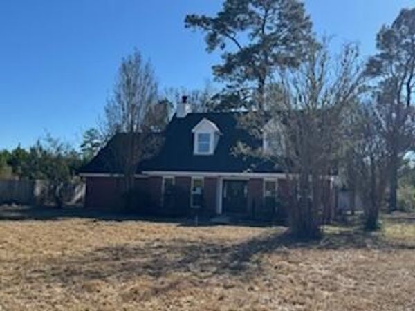 377 Pecan Cir., State Line, MS 39362