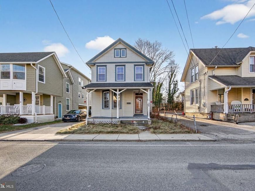 26 Waterloo Avenue, Berwyn, PA 19312 Main Photo