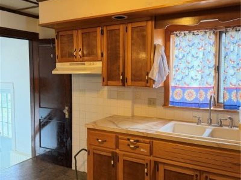 751 E Main Street, Ravenna, OH 44266 Photo 9