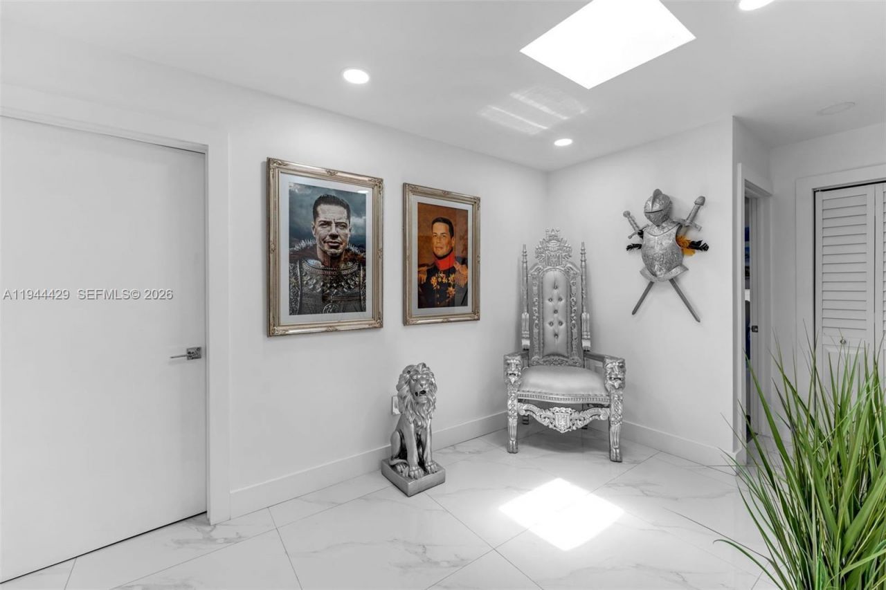 942 NW 133rd Ct, Miami, FL 33182 Photo