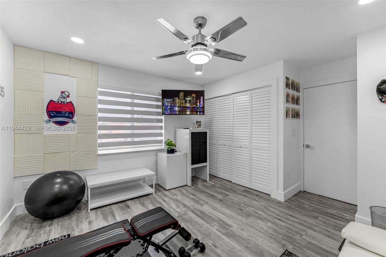 942 NW 133rd Ct, Miami, FL 33182 Photo