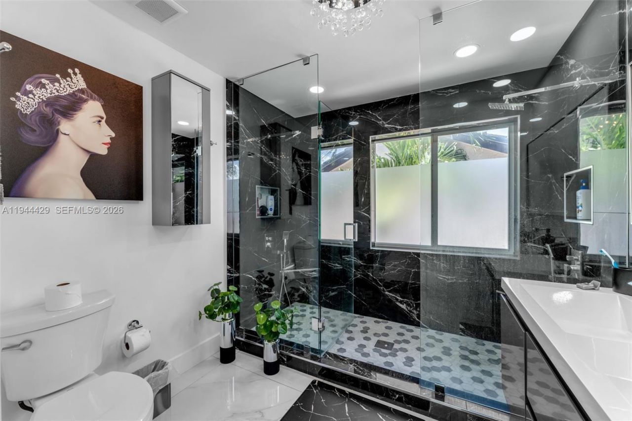 942 NW 133rd Ct, Miami, FL 33182 Photo