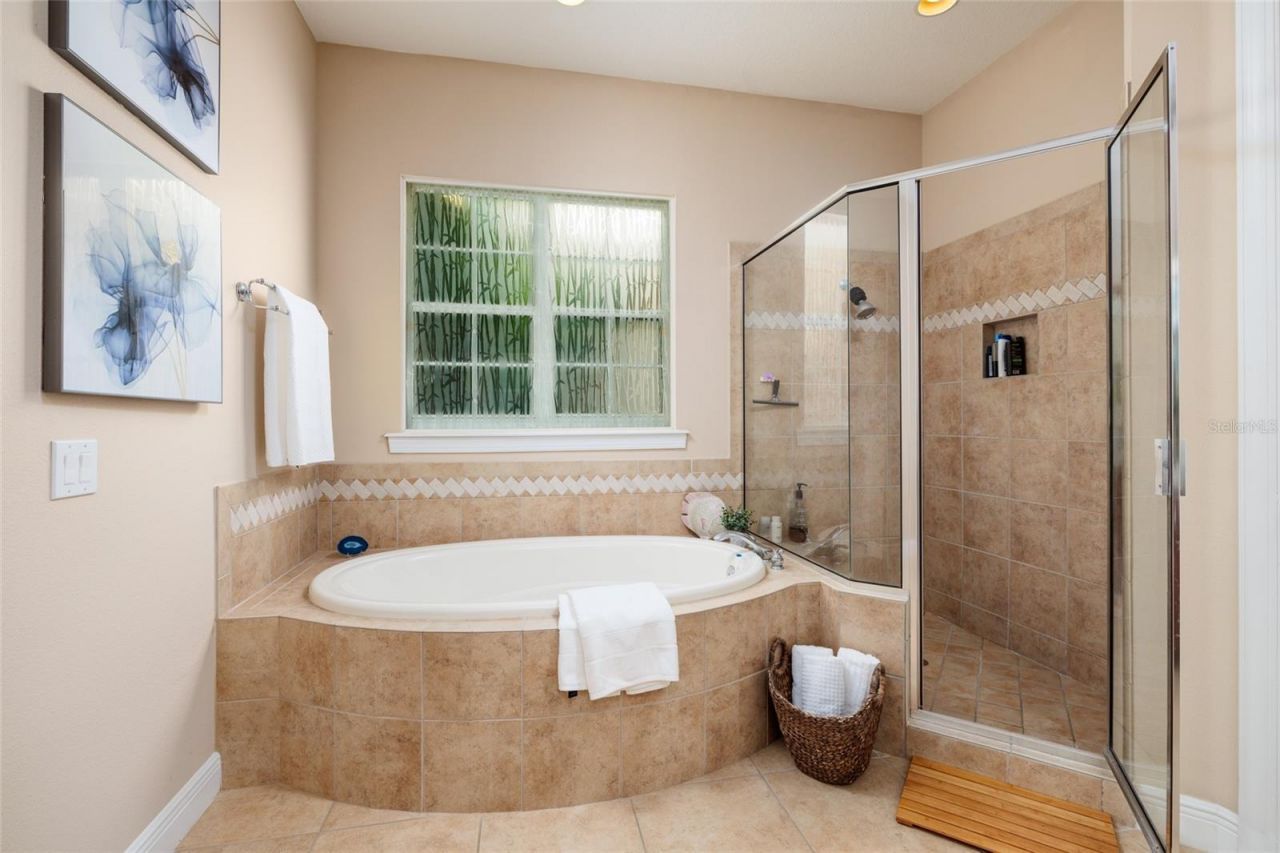 102 Wimbledon Court, Redington Shores, FL 33708 Photo