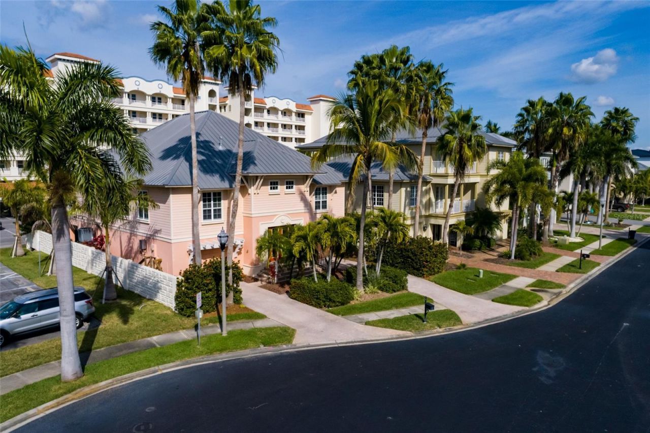 102 Wimbledon Court, Redington Shores, FL 33708 Photo