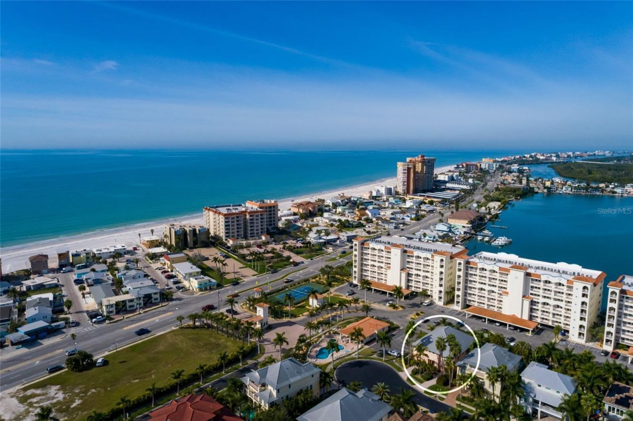 102 Wimbledon Court, Redington Shores, FL 33708 Photo